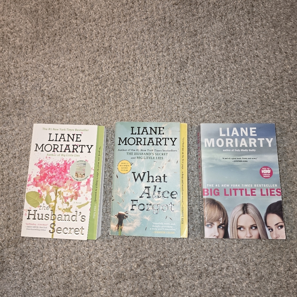 Liane Moriarty Book Set